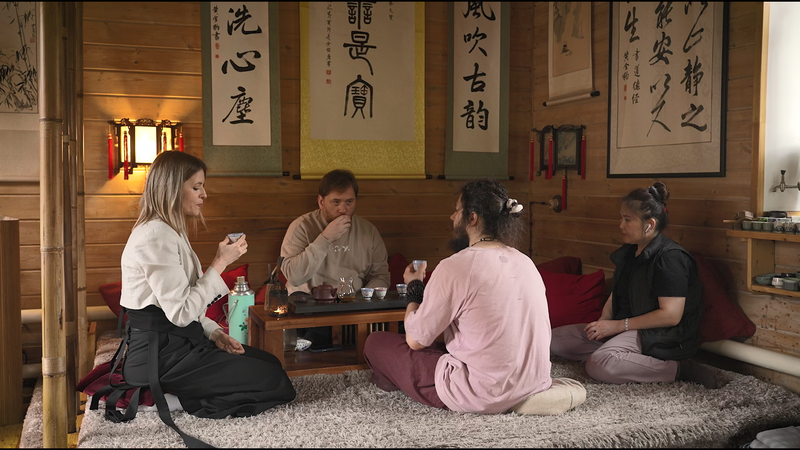 Une Maison de Thé à Moscou Donne Vie aux Rituels du Thé Chinois Une Maison de Thé à Moscou Donne Vie aux Rituels du Thé Chinois video poster