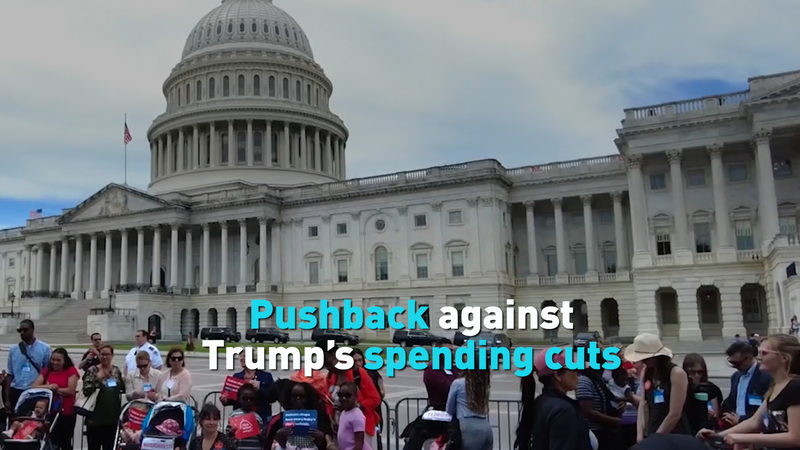 Trump presse les Républicains d’adopter des réductions de dépenses majeures Trump presse les Républicains d’adopter des réductions de dépenses majeures video poster