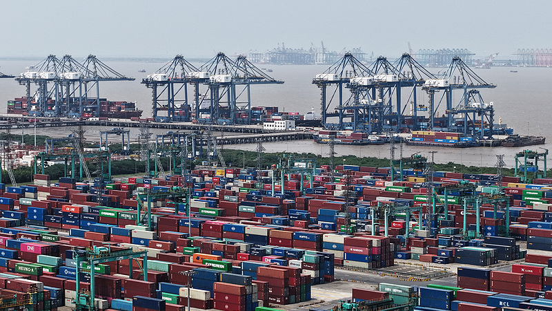 Le commerce du continent chinois en hausse de 5,6% en avril Le_commerce_du_continent_chinois_en_hausse_de_5_6__en_avril