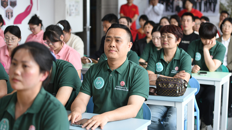 Le continent chinois formera 1,5 million de travailleurs domestiques par an d’ici 2027 Le_continent_chinois_formera_1_5_million_de_travailleurs_domestiques_par_an_d_ici_2027