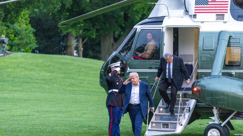 Les_100_premiers_jours___Les_guerres_commerciales_de_Trump_provoquent_des_turbulences_mondiales