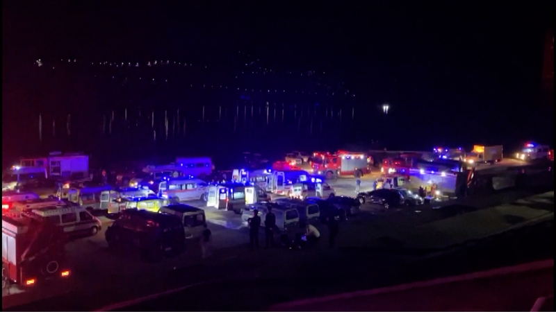 Renversement de bateau à Guizhou : neuf morts, sauvetage en cours Renversement de bateau à Guizhou : neuf morts, sauvetage en cours video poster