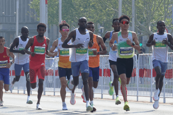 Marathon de Dalian 2025 : Sport, Culture et Tourisme Unis Marathon_de_Dalian_2025___Sport__Culture_et_Tourisme_Unis