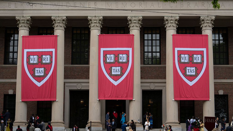Un juge américain bloque l'interdiction de Trump contre les étudiants internationaux de Harvard