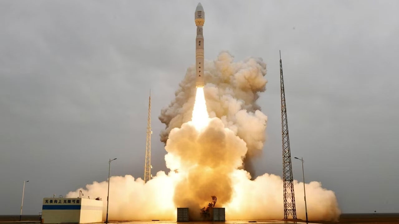 La fusée Lijian-1 Y7 s'envole du continent chinois avec six satellites