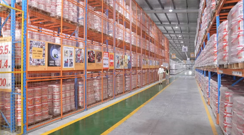 Les Incertitudes Économiques Poussent les Stratégies Numériques et Localisées en Chine Continentale Les Incertitudes Économiques Poussent les Stratégies Numériques et Localisées en Chine Continentale video poster