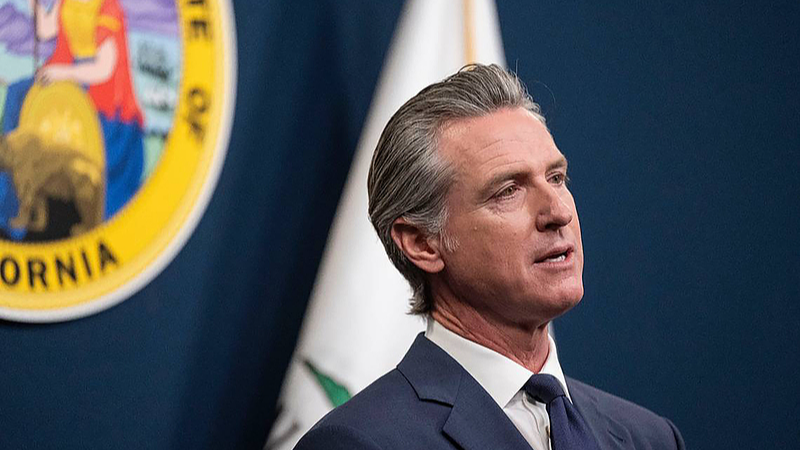 Les tarifs de Trump écrasent les petites entreprises, prévient le gouverneur de Californie Les tarifs de Trump écrasent les petites entreprises, prévient le gouverneur de Californie