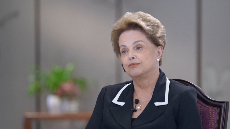Rousseff loue le soutien de Xi à la Nouvelle Banque de Développement video poster