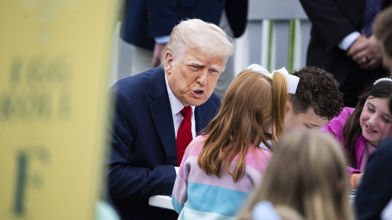 Les tarifs menacent la variété des poupées : les enfants américains pourraient avoir 2 poupées au lieu de 30 Les tarifs menacent la variété des poupées : les enfants américains pourraient avoir 2 poupées au lieu de 30 video poster