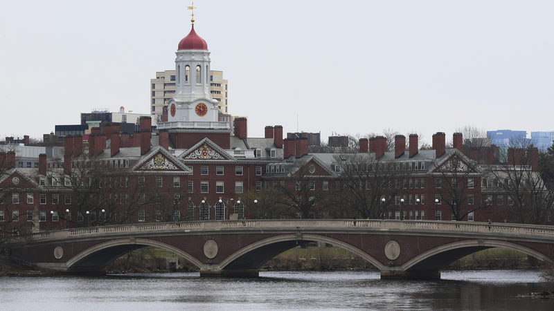 Un juge américain suspend l’interdiction des étudiants internationaux de Harvard Un juge américain suspend l'interdiction des étudiants internationaux de Harvard