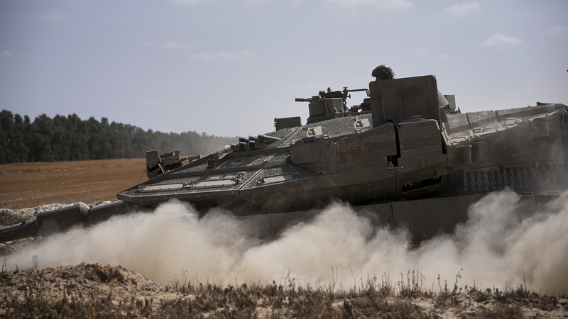 Israël promet le contrôle de Gaza alors que les premiers camions d’aide se préparent à entrer Israël promet le contrôle de Gaza alors que les premiers camions d'aide se préparent à entrer