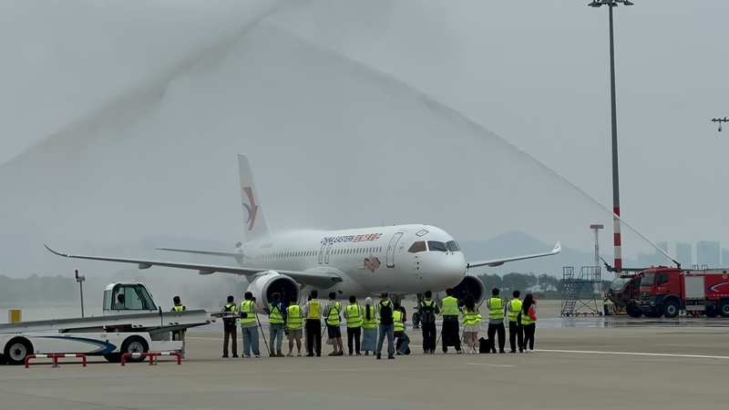 C919 prend son envol sur la nouvelle liaison quotidienne Shanghai–Xiamen C919 prend son envol sur la nouvelle liaison quotidienne Shanghai–Xiamen