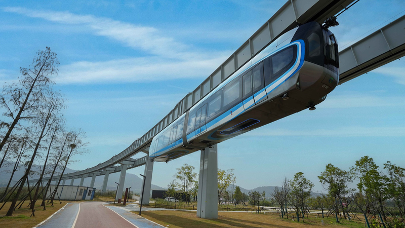 Le monorail suspendu de la Vallée de l’Optique déclenche un boom du tourisme technologique Le monorail suspendu de la Vallée de l'Optique déclenche un boom du tourisme technologique