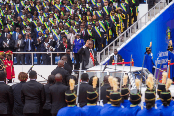La Chine et le Gabon s’engagent à élever leur partenariat stratégique La Chine et le Gabon s'engagent à élever leur partenariat stratégique