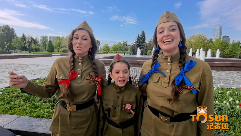 Mélodie de Moscou : Un moment émouvant d’amitié entre la Chine et la Russie Mélodie de Moscou : Un moment émouvant d'amitié entre la Chine et la Russie video poster