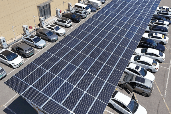 La Chine accélère la recharge des VE pour l’afflux des vacances de mai La Chine accélère la recharge des VE pour l'afflux des vacances de mai
