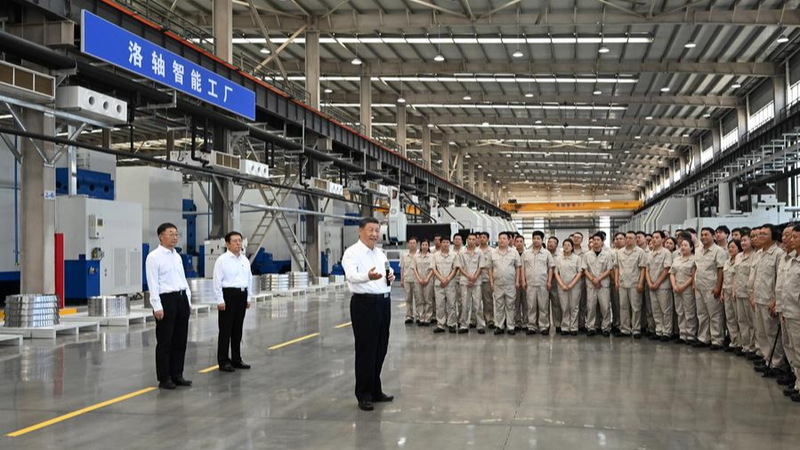 La visite de Xi à Henan stimule l’industrie moderne La visite de Xi à Henan stimule l'industrie moderne
