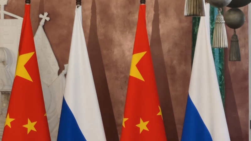 Xi et Poutine scellent de nouveaux documents de coopération à Moscou Xi et Poutine scellent de nouveaux documents de coopération à Moscou