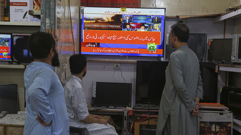 L’Inde et le Pakistan conviennent d’un cessez-le-feu immédiat après quatre jours de frappes L'Inde et le Pakistan conviennent d'un cessez-le-feu immédiat après quatre jours de frappes