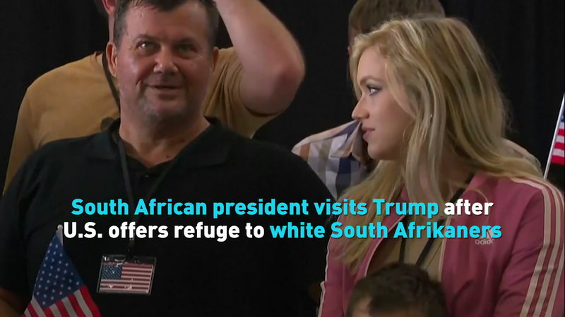 La visite de Ramaphosa à la Maison Blanche éclipsée par la controverse des réfugiés La visite de Ramaphosa à la Maison Blanche éclipsée par la controverse des réfugiés video poster