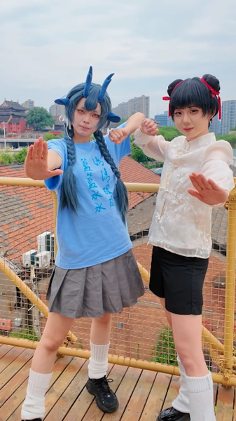 Les cosplayeurs déclenchent un boom de l’animation continentale au CPOPwave à Hangzhou Les cosplayeurs déclenchent un boom de l'animation continentale au CPOPwave à Hangzhou video poster