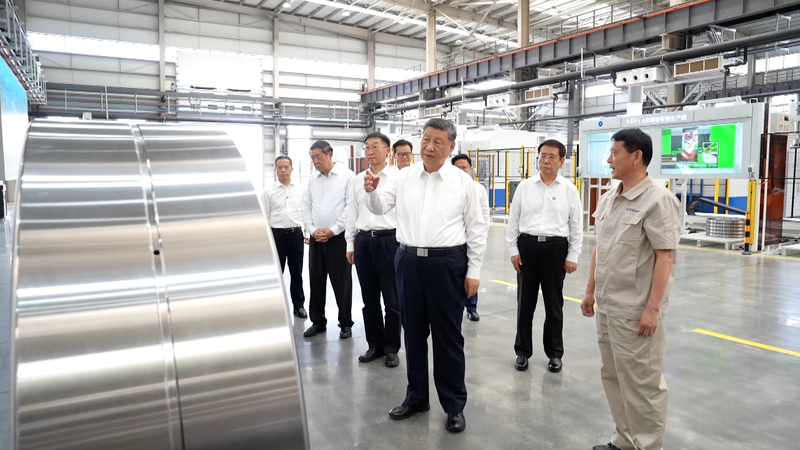 Xi Jinping visite Luoyang : l’industrie rencontre le patrimoine Xi_Jinping_visite_Luoyang___l_industrie_rencontre_le_patrimoine video poster