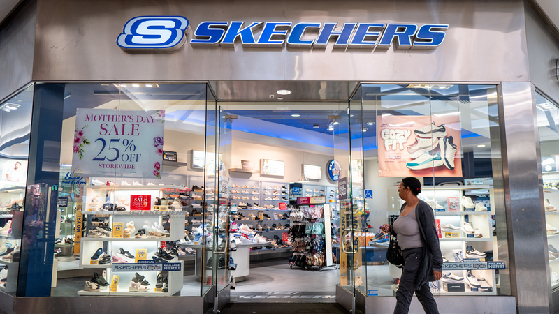 Skechers va devenir privé dans un accord de 9,4 milliards de dollars alors que les tarifs de Trump se profilent Skechers va devenir privé dans un accord de 9,4 milliards de dollars alors que les tarifs de Trump se profilent