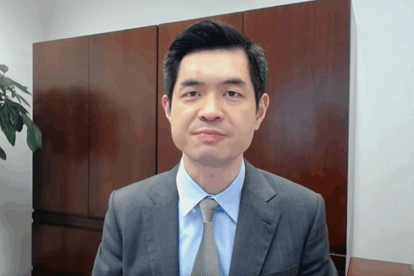 La technologie stimule une prévision de croissance de 4,5 % pour la Chine continentale La technologie stimule une prévision de croissance de 4,5 % pour la Chine continentale video poster
