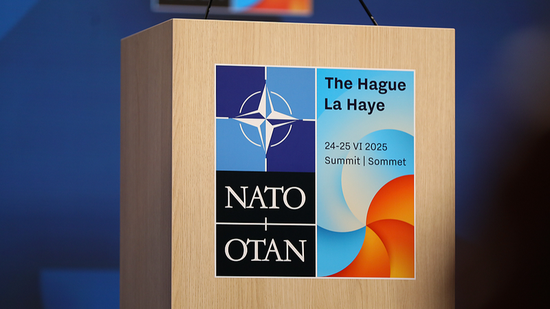L’OTAN fixe un objectif de défense de 5 % du PIB, renforce le soutien à l’Ukraine L'OTAN fixe un objectif de défense de 5 % du PIB, renforce le soutien à l'Ukraine