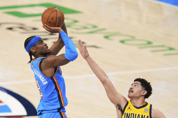 Le tonnerre égalise les finales NBA 1-1 avec une victoire 123-107 au match 2 Le tonnerre égalise les finales NBA 1-1 avec une victoire 123-107 au match 2