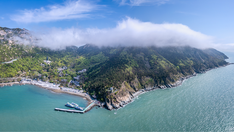 La montagne Laoshan de Qingdao : Un joyau côtier et berceau du taoïsme video poster