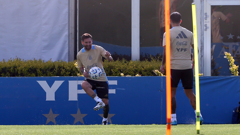 Le retour de Messi : L’Argentine se prépare pour les qualifications sud-américaines de la Coupe du Monde Le retour de Messi : L'Argentine se prépare pour les qualifications sud-américaines de la Coupe du Monde