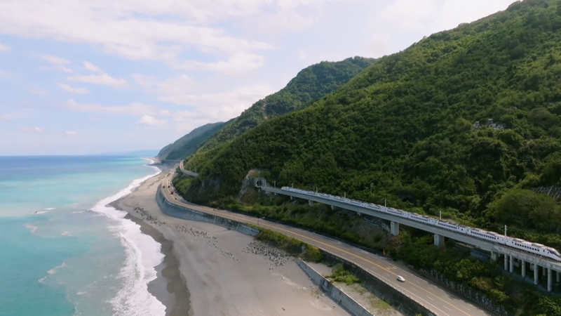 Le Bouclier de Yushan : Comment le Cœur Montagneux de Taïwan Défend la Nature Le Bouclier de Yushan : Comment le Cœur Montagneux de Taïwan Défend la Nature video poster