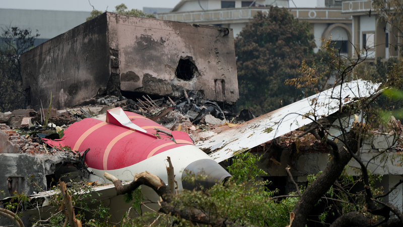 Crash d’Air India près d’Ahmedabad : le bilan s’élève à 274 Crash d'Air India près d'Ahmedabad : le bilan s'élève à 274