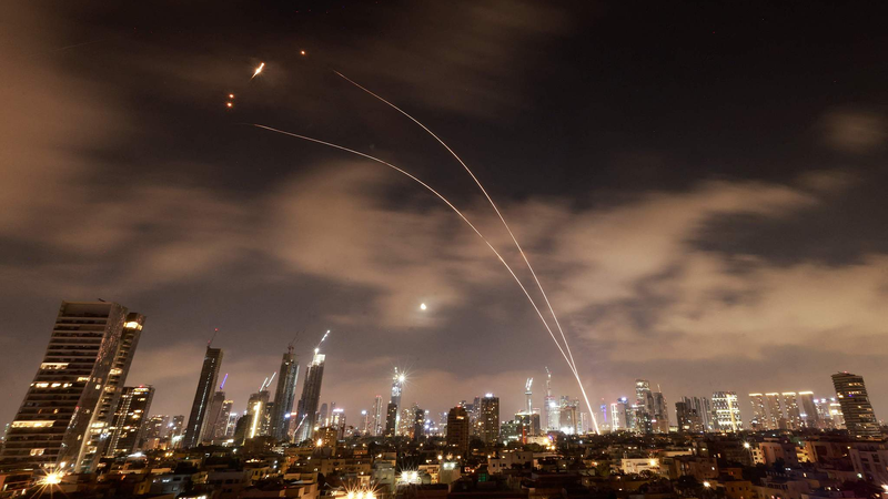 L’Iran avertit d’une réponse forte si les États-Unis rejoignent les frappes d’Israël L'Iran avertit d'une réponse forte si les États-Unis rejoignent les frappes d'Israël