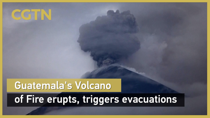 Le Volcan de Feu au Guatemala entre en éruption, 500+ évacués Le Volcan de Feu au Guatemala entre en éruption, 500+ évacués video poster