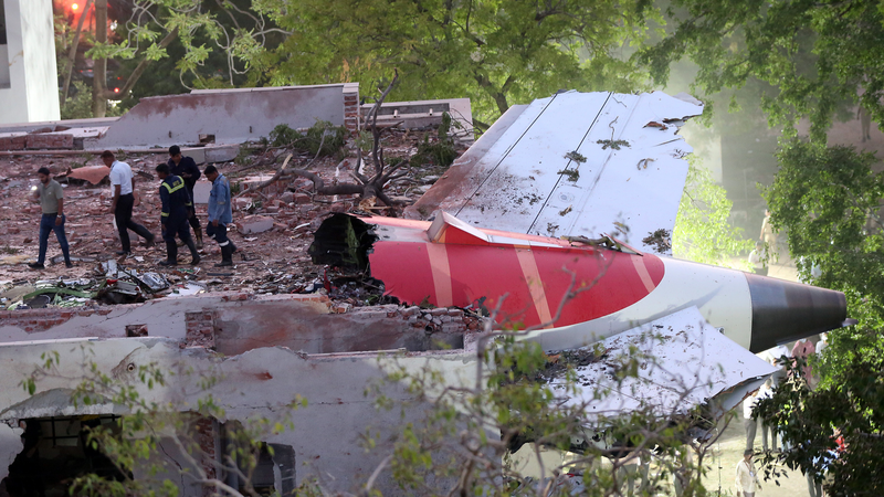 Le président Xi présente ses condoléances après un crash d’avion en Inde Le président Xi présente ses condoléances après un crash d'avion en Inde