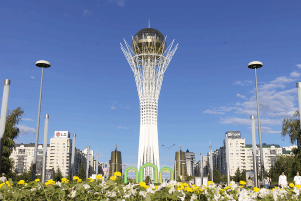 Xi Jinping termine son voyage à Astana après le 2e sommet Chine-Asie centrale Xi Jinping termine son voyage à Astana après le 2e sommet Chine-Asie centrale