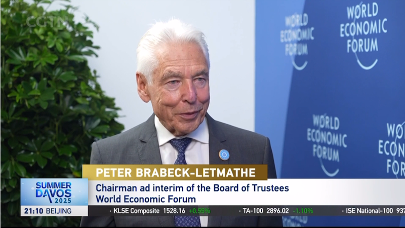 À l’intérieur du Davos d’été 2025 : le président intérimaire du FEM sur l’économie, les tensions et la Chine À l'intérieur du Davos d'été 2025 : le président intérimaire du FEM sur l'économie, les tensions et la Chine video poster