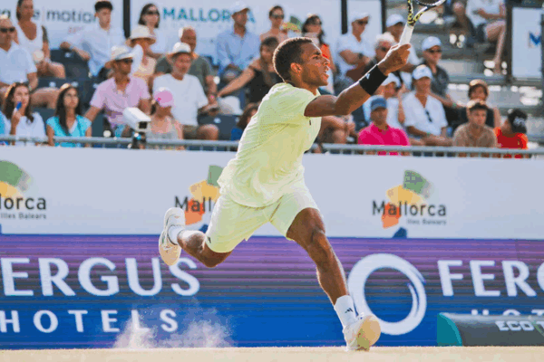 Auger-Aliassime et Bautista Agut brillent aux Championnats de Majorque Auger_Aliassime_et_Bautista_Agut_brillent_aux_Championnats_de_Majorque