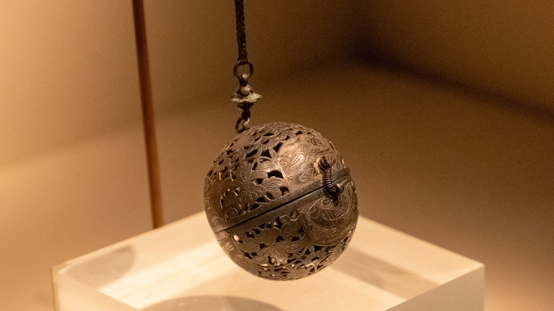 Restez Cool Comme à l’Époque des Tang : L’encensoir en Argent Doré Restez Cool Comme à l'Époque des Tang : L'encensoir en Argent Doré