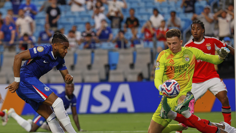 Chelsea marque 3 buts en prolongation pour battre Benfica en Coupe du monde des clubs Chelsea_marque_3_buts_en_prolongation_pour_battre_Benfica_en_Coupe_du_monde_des_clubs