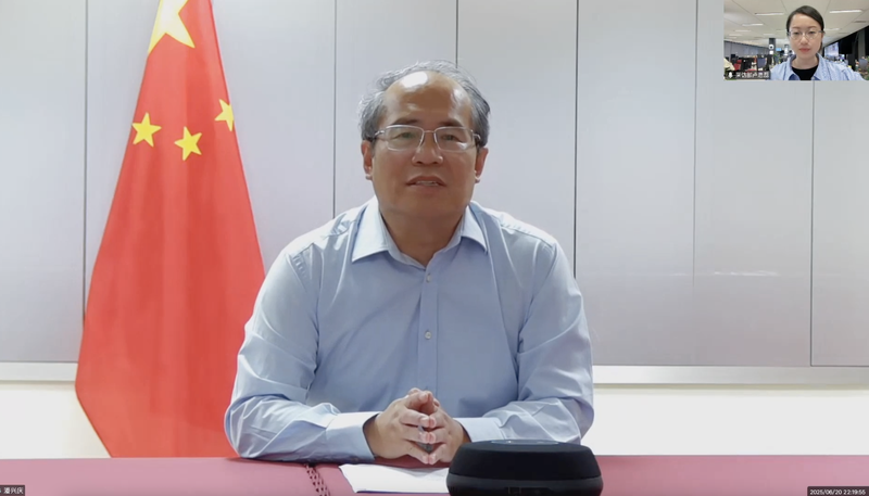 160 étudiants chinois déplacés en sécurité en Israël, selon l’ambassadeur 160 étudiants chinois déplacés en sécurité en Israël, selon l'ambassadeur video poster