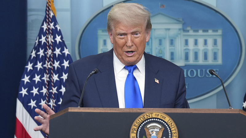 Trump menace de bombarder à nouveau l’Iran, abandonne les plans de levée des sanctions Trump menace de bombarder à nouveau l'Iran, abandonne les plans de levée des sanctions