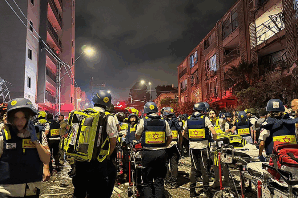 L’Ambassade de Chine exhorte ses citoyens à quitter Israël au milieu des tensions régionales L'Ambassade de Chine exhorte ses citoyens à quitter Israël au milieu des tensions régionales
