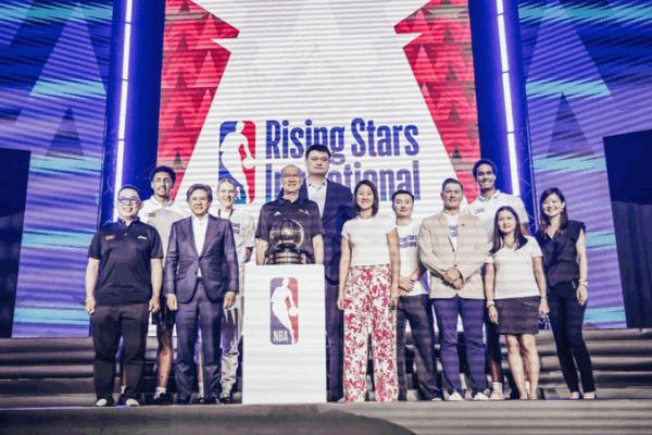 Les équipes de Tsinghua High prennent le devant de la scène lors de l’Invitational NBA Rising Stars Les équipes de Tsinghua High prennent le devant de la scène lors de l'Invitational NBA Rising Stars