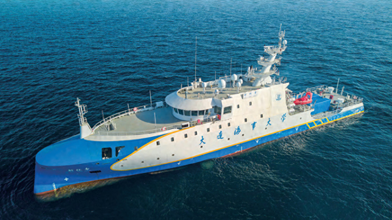 Le navire intelligent chinois Xin Hong Zhuan entame un voyage de 4 000 milles Le_navire_intelligent_chinois_Xin_Hong_Zhuan_entame_un_voyage_de_4_000_milles