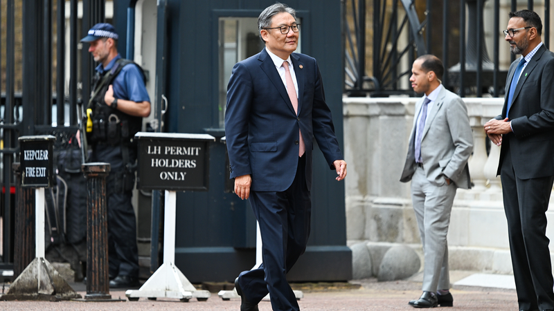 Les pourparlers commerciaux montrent le dialogue comme un ancrage fiable en des temps incertains Les_pourparlers_commerciaux_montrent_le_dialogue_comme_un_ancrage_fiable_en_des_temps_incertains