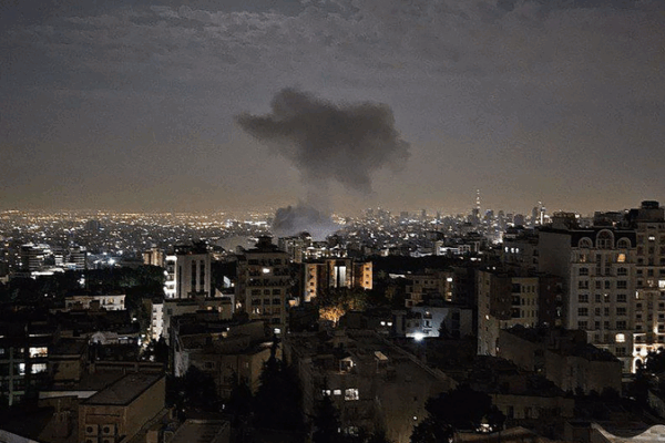 Israël lance des frappes préventives contre l’Iran, les tensions montent Israël lance des frappes préventives contre l'Iran, les tensions montent