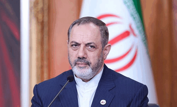 Le ministre de la Défense iranien arrive à Qingdao pour la réunion de l’Organisation de Coopération de Shanghai Le ministre de la Défense iranien arrive à Qingdao pour la réunion de l'Organisation de Coopération de Shanghai